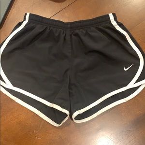 Big kids’ Nike Dri-Fit Tempo